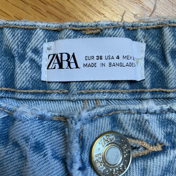 Zara Straightleg BF jeans - Picture 4 of 6